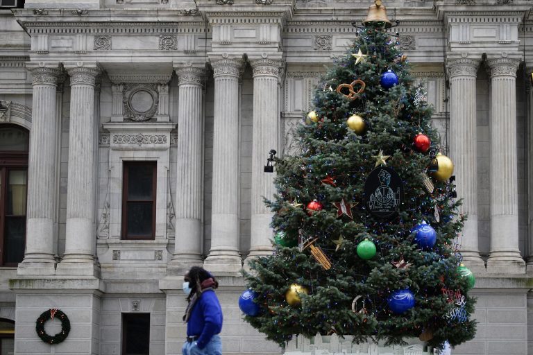 VIRUS TODAY: Health experts warn against holiday gatherings