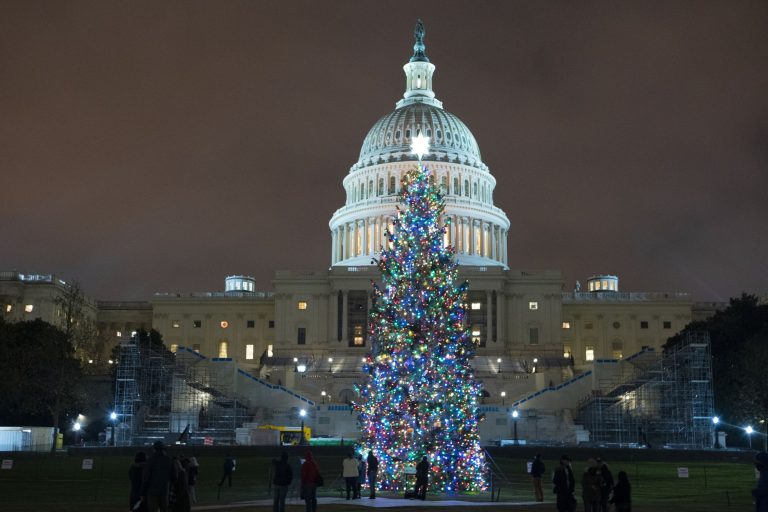Congress seals agreement on $900 billion COVID relief bill