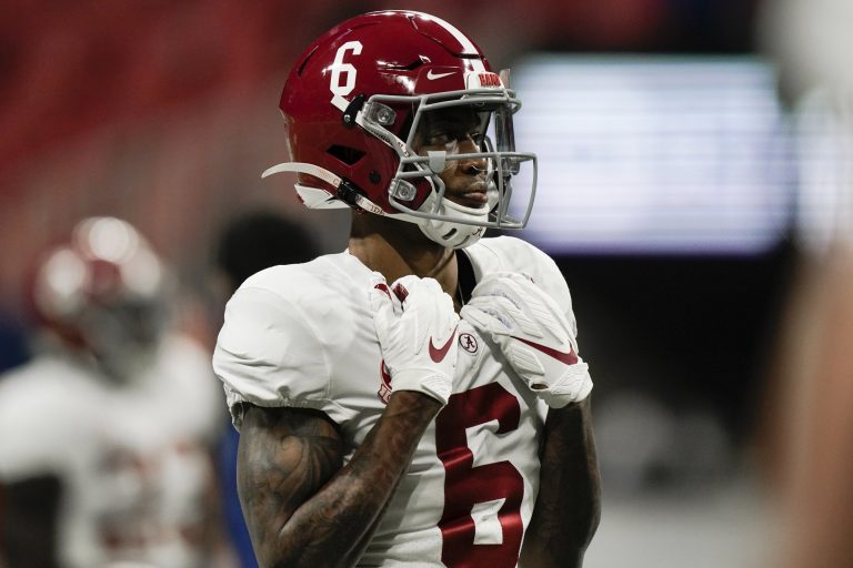 Alabama’s Jones, Smith, Harris lead 6 Tide AP All-Americans