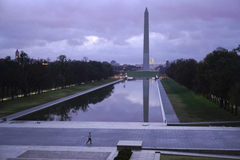 Visit by COVID-infected official closes Washington Monument