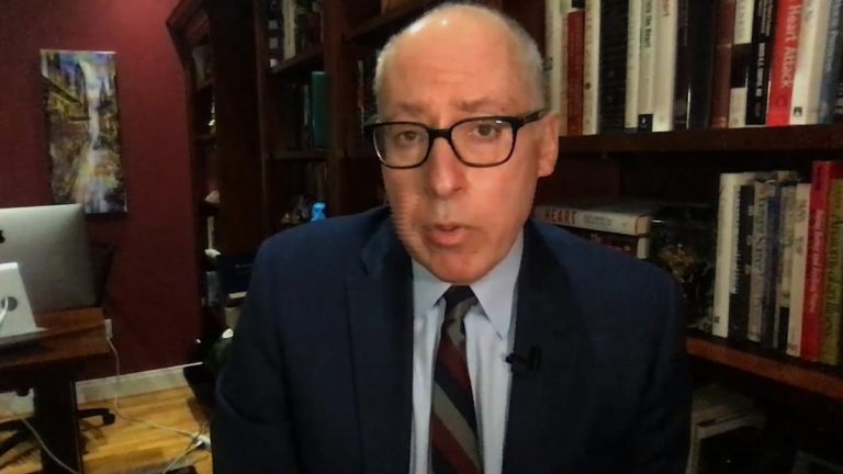 Doctor: Biden should be vaccinated publicly on Monday