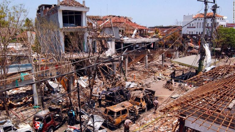 Indonesian police arrest top Islamist militant linked to Bali bombings