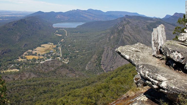 Australian woman dies trying to take photo at edge of 262-foot cliff