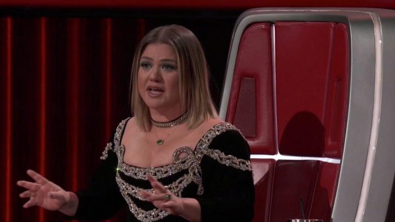 Kelly Clarkson tears up at pupil’s song on ‘The Voice’