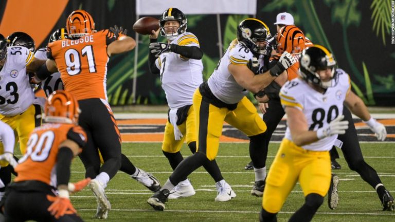 Pittsburgh Steelers lose third straight game in ‘Muppet Night Football’