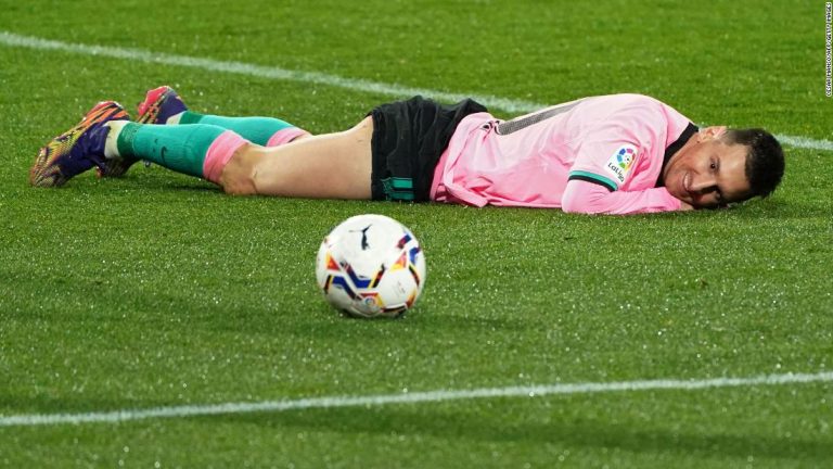 Lionel Messi scores his 644th goal for Barcelona to surpass Pele record