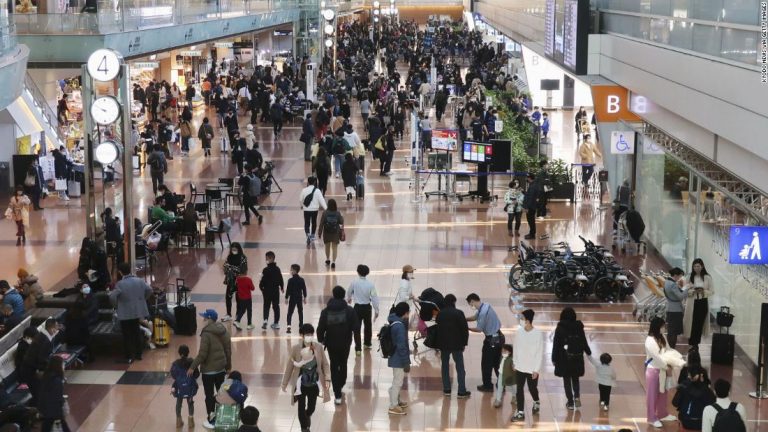 Japan will ban entry to foreign nationals after it detects Covid-19 variant