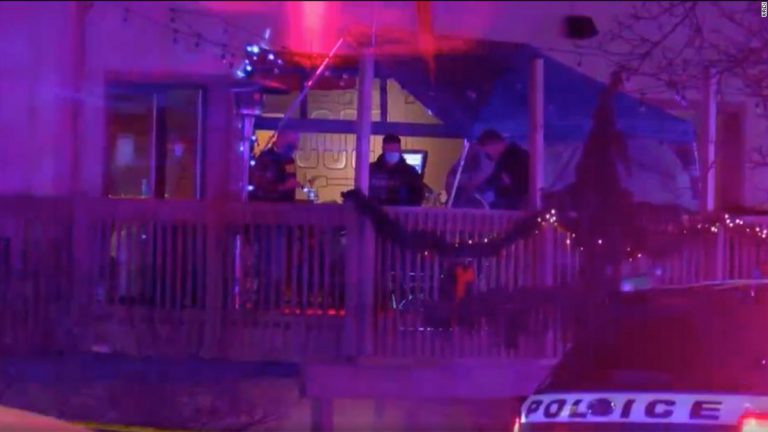 3 people killed and 3 wounded in shooting at Illinois bowling alley