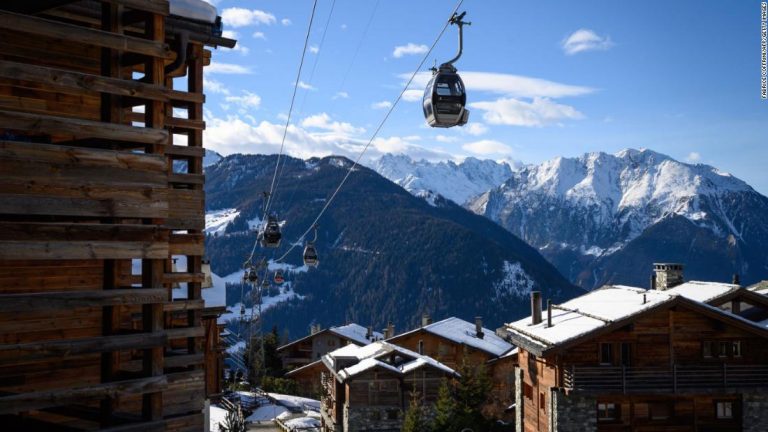 Brits ‘flee’ Swiss ski resort quarantine