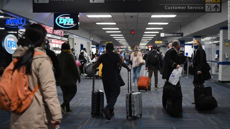 Why you should quarantine after traveling for Christmas — advice from Dr. Wen