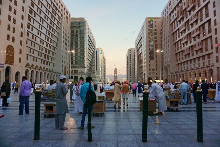 Saudi Arabia implements final phase of wage protection program today