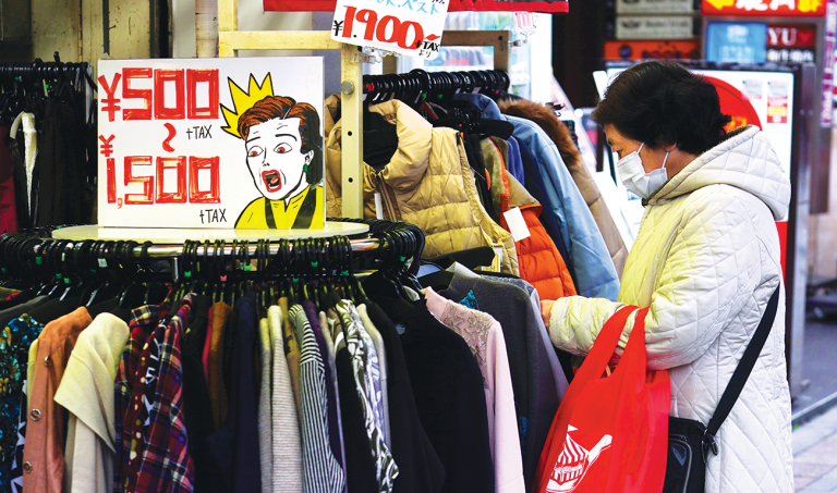 Japan approves $700 billion stimulus package