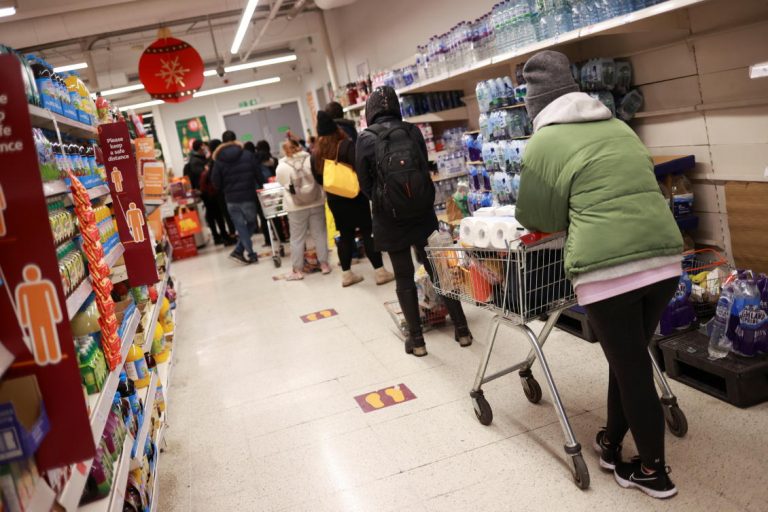 UK economy grew by record 16% in Q3 after first lockdown slump