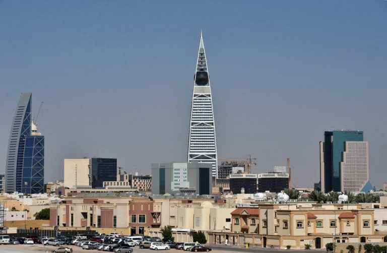 Kingdom to Saudize 30% of accounting jobs