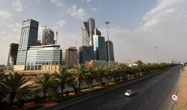 Saudi establishments directed to disclose updates on staff accommodations