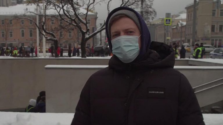 Russian protester shares why he’s demonstrating amid security crackdown