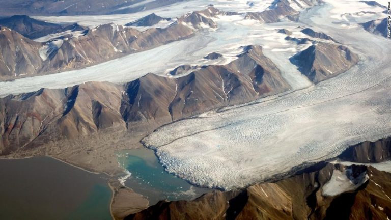 New climate pledges ‘far short’ of meeting Paris Agreement goals, UN warns