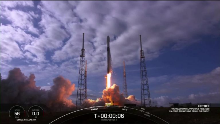 SpaceX announces first-ever all-civilian space flight crew