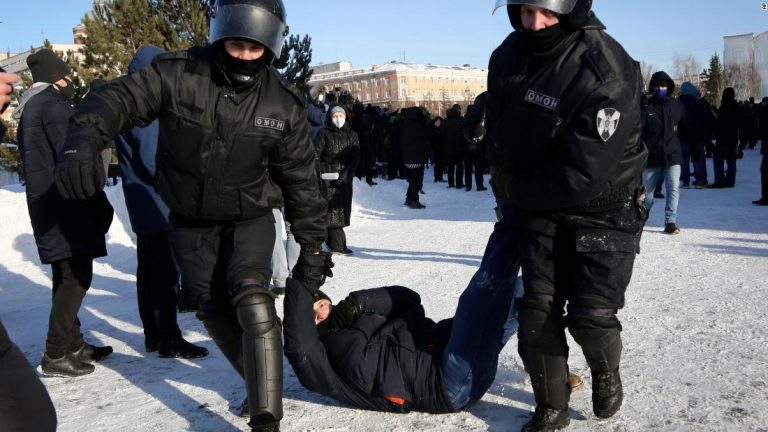 Europe talks the talk in criticizing Putin. Russia’s opposition is waiting for it to walk the walk.