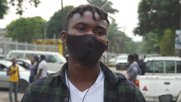Nigerians speak out against new sim card registration policy