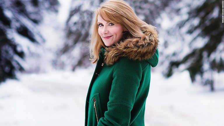 Meet the Minnesota mom fighting QAnon conspiracies one Instagram story at a time