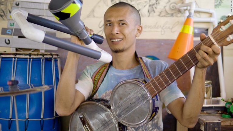 To help preserve his island paradise, this musician in Mauritius is turning trash into instruments