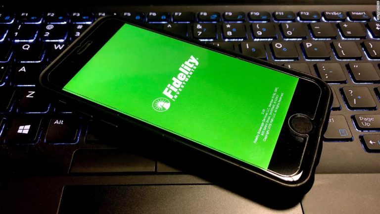 He says Fidelity wouldn’t let him sell during Reddit mayhem, costing him $830,000