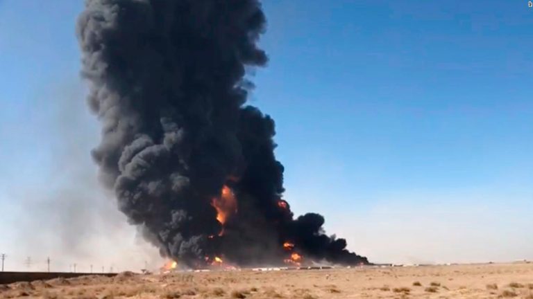 500 vehicles in flames after fuel tanker explodes on  Afghanistan-Iran border