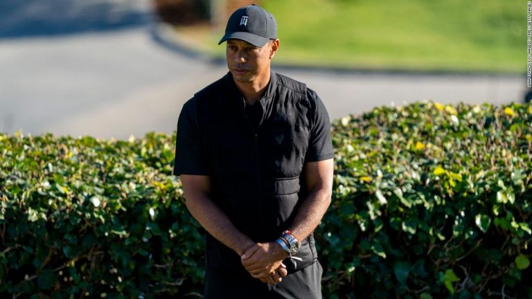 In the days leading up to his crash, Tiger Woods had been teaching golf to movie and sports stars