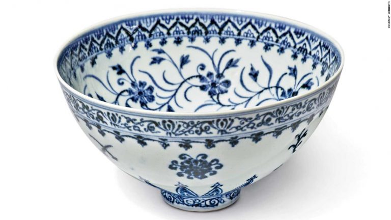Chinese bowl bought for $35 at a yard sale could make half a million