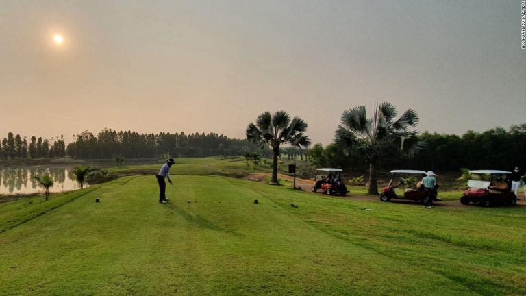 Inside a luxury Thailand “golf quarantine”