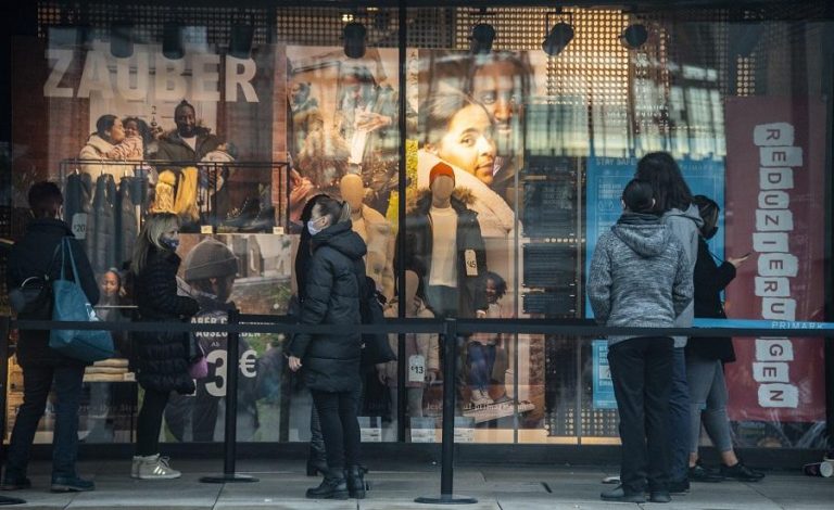 Euro economy shrank at end of 2020 under pandemic’s weight