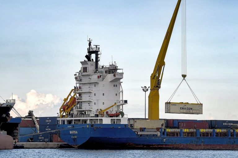 IMF urges Tunisia to cut wage bill and energy subsidies