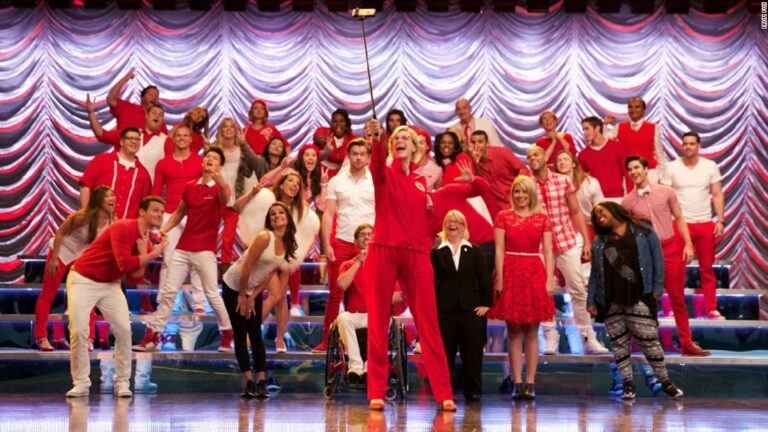 ‘Glee’ cast will reunite to honor LGBTQ teens at the GLAAD Media Awards