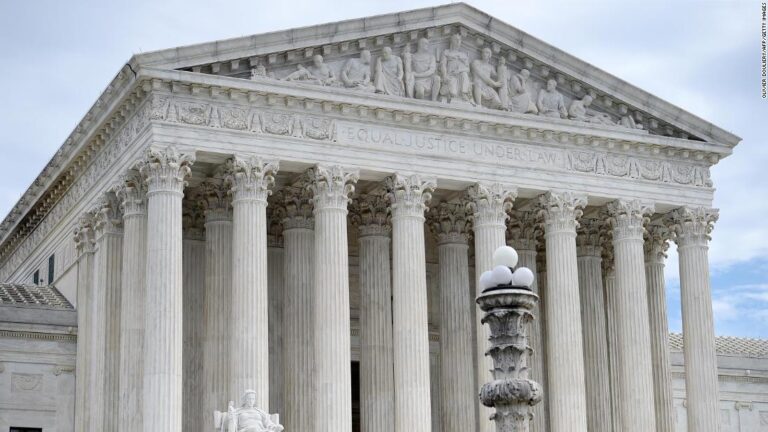 Supreme Court says New Mexico woman can sue police over excessive force even though she escaped from officers