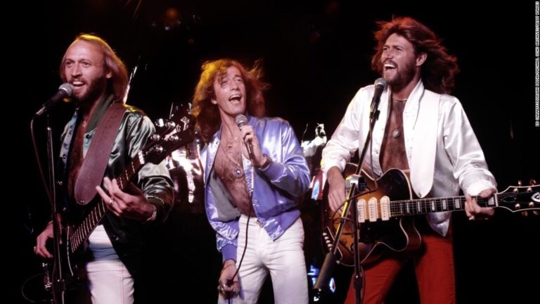 Kenneth Branagh to direct Bee Gees movie