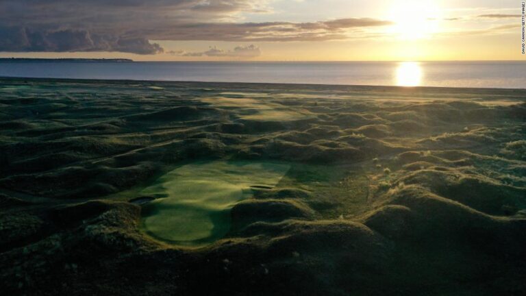 How otters and beavers returned to one of the world’s greatest golf courses