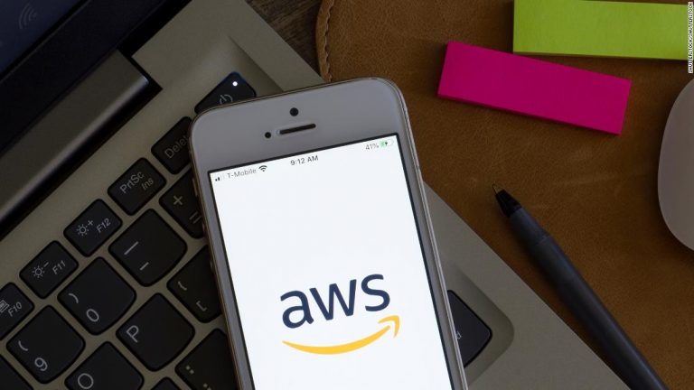 Amazon employee sues the company, alleging racial discrimination and unequal pay