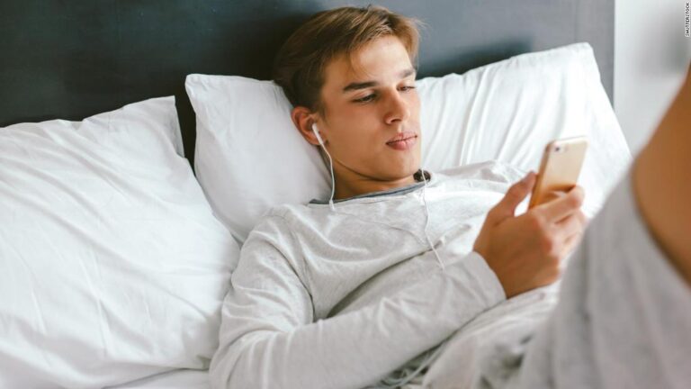 Many teens live online, alone. Here’s how to stay connected in the pandemic