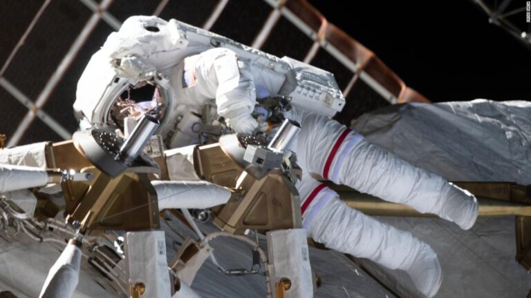 Astronauts Kate Rubins and Soichi Noguchi conduct 4th career spacewalk