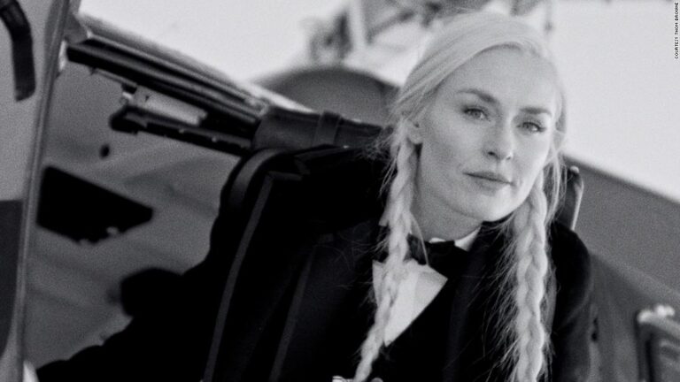 Lindsey Vonn hits the slopes in high fashion