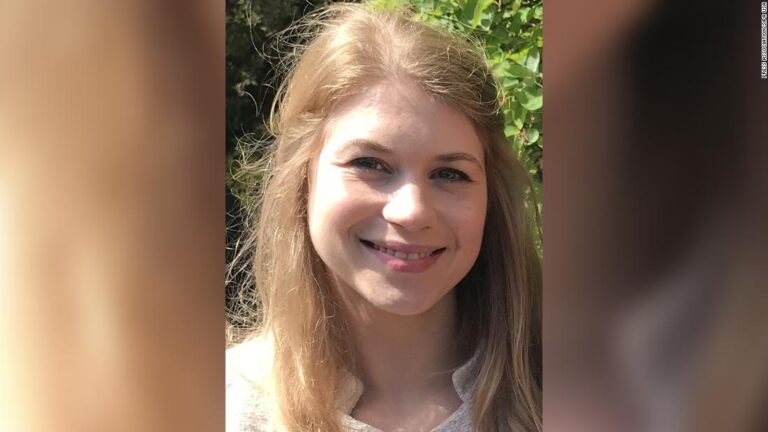 Serving police officer arrested in hunt for missing London woman