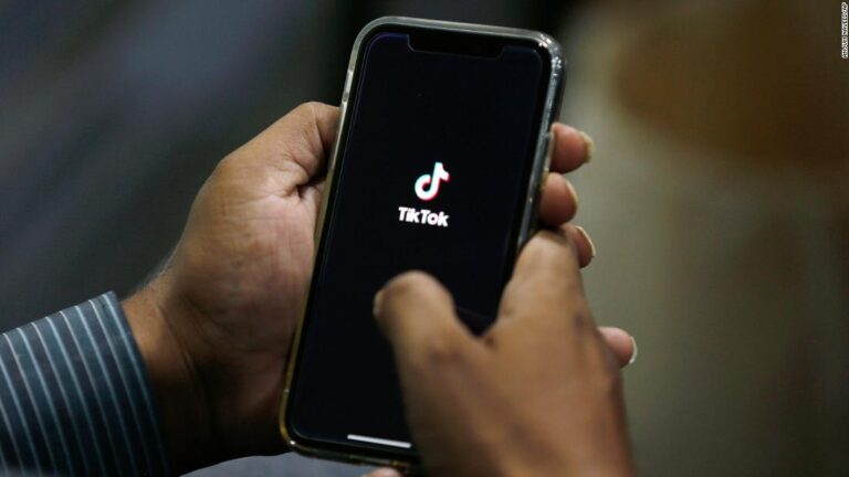 Pakistan bans TikTok again