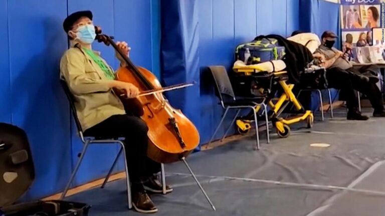 Yo-Yo Ma celebrates second dose of vaccine with impromptu concert