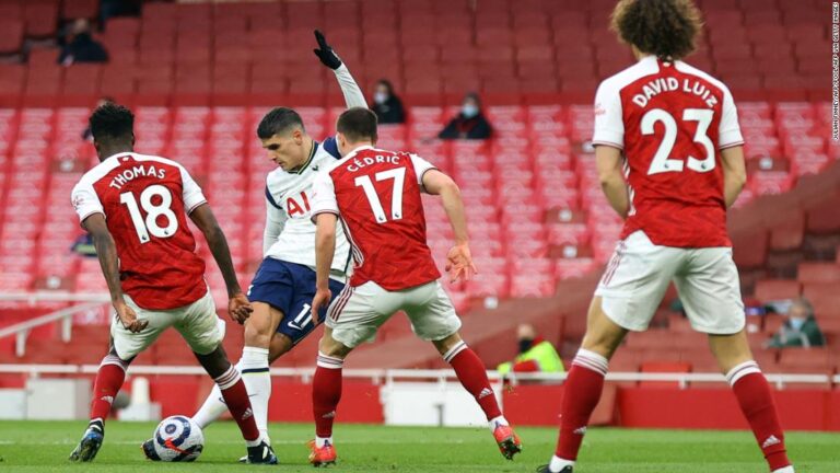 Erik Lamela scores stunning rabona goal but is sent off as Arsenal overcomes Tottenham in North London Derby