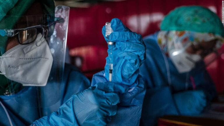 China will allow foreigners into the country — if they get a Chinese vaccinne