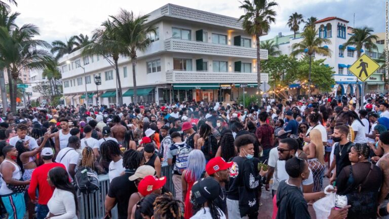 Spring breakers flock to South Florida while some residents worry about another Covid-19 surge