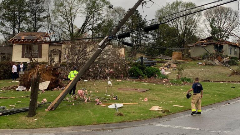 Tornadoes roll across 5 southern states causing at least 5 deaths and heavy destruction