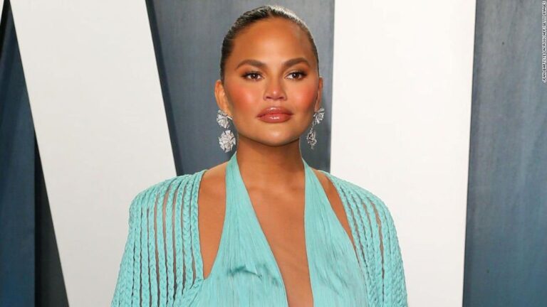 Chrissy Teigen explains ‘it’s not the trolls’ that caused her Twitter exit