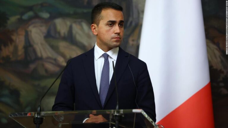 Italy expels two Russian officials over espionage case